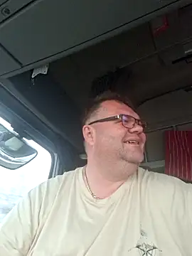 Snapshot of Grase44 chatting on 11-26-25, 03:35 Grase44 online show from 11-26-25, 03:35