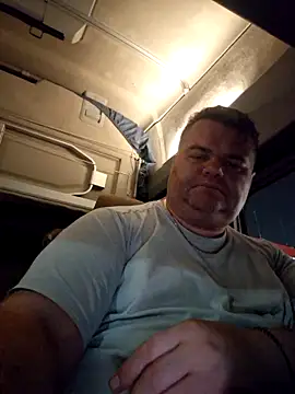 Snapshot of Grase44 chatting on 12-15-25, 06:56 Grase44 online show from 12-15-25, 06:56