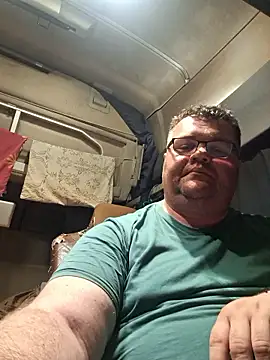 Snapshot of Grase44 chatting on 01-12-26, 07:30 Grase44 online show from 01-12-26, 07:30