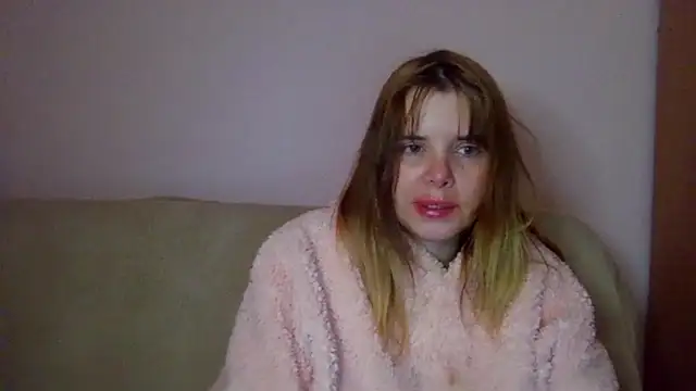 HornyElena online show from 11-19-25, 06:52