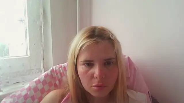HornyElena online show from 06-12-26, 03:22