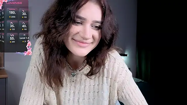 Snapshot of eshleeygreen chatting on 11-26-25, 03:13 eshleeygreen online show from 11-26-25, 03:13