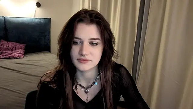 Snapshot of eshleeygreen chatting on 01-07-26, 03:03 eshleeygreen online show from 01-07-26, 03:03