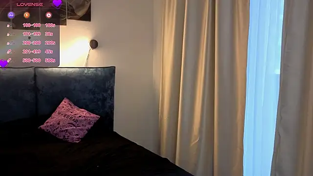 Snapshot of eshleeygreen chatting on 02-02-26, 01:21 eshleeygreen online show from 02-02-26, 01:21