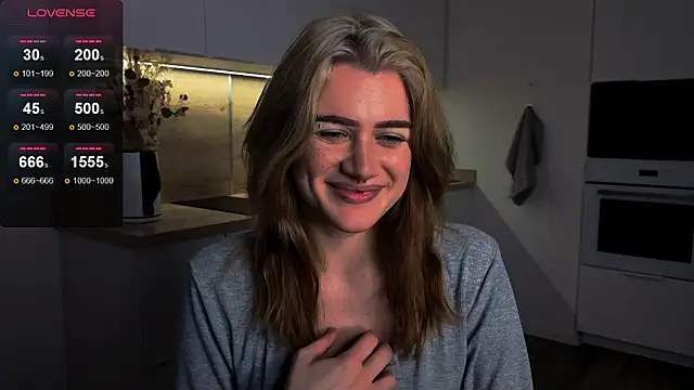 Snapshot of eshleeygreen chatting on 02-19-26, 07:10 eshleeygreen online show from 02-19-26, 07:10