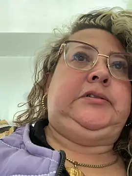 CurvyRosse  online show from 03-13-26, 07:42