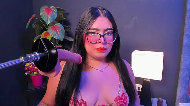 Amy whittee online show from 04-22-26, 03:42