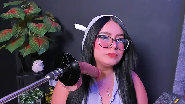 Amy whittee online show from 07-01-26, 03:41