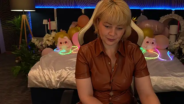 AmaraNights online show from 07-25-26, 07:00