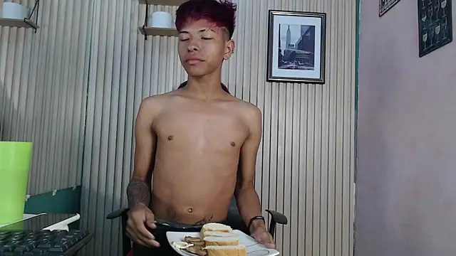 Snapshot of Tessachains_2_ chatting on 11-14-25, 03:00 Tessachains 2 online show from 11-14-25, 03:00