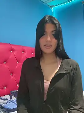 Snapshot of Chiquinquira3 chatting on 05-29-26, 04:21 Chiquinquira3 online show from 05-29-26, 04:21