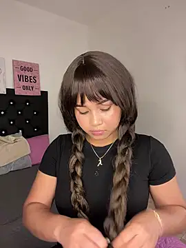 LoliitaBennett online show from 01-10-26, 01:07