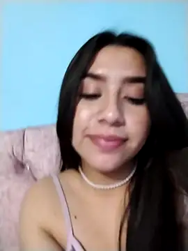 Snapshot of madeline_lx chatting on 11-17-25, 02:50 madeline lx online show from 11-17-25, 02:50