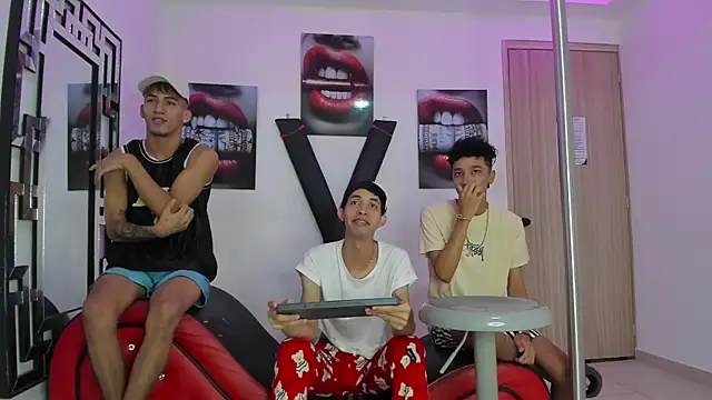 SUCKING LOVERS online show from 11-11-25, 01:11