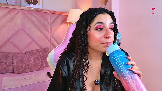 DemiJones  online show from 05-02-26, 04:17