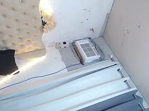 Snapshot of Sassy_Siarre chatting on 11-15-25, 03:26 Sassy Siarre online show from 11-15-25, 03:26