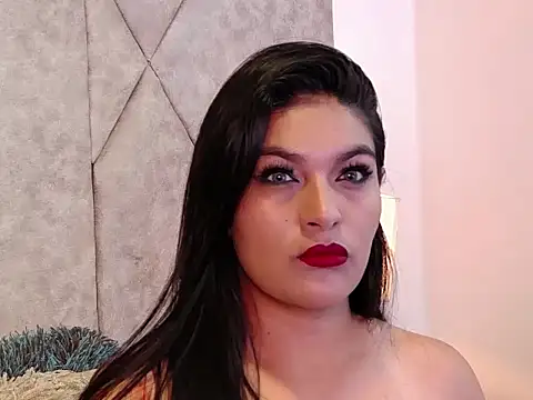 Snapshot of LannyShell chatting on 12-18-25, 06:14 LannyShell online show from 12-18-25, 06:14