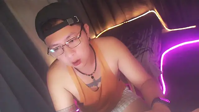 Snapshot of Mr_jessie chatting on 11-30-25, 12:47 Mr jessie online show from 11-30-25, 12:47