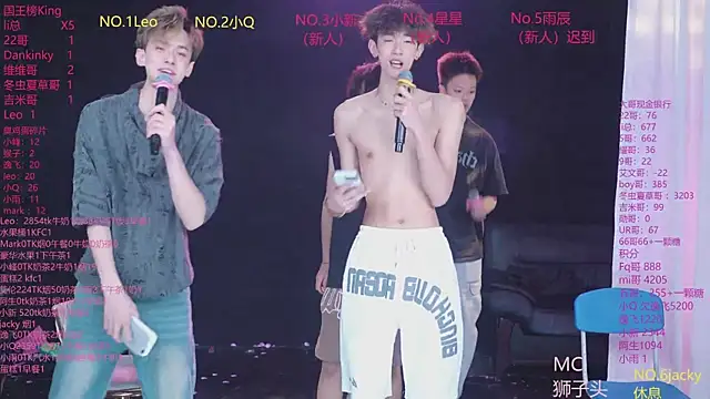 Snapshot of AAA-winner chatting on 05-11-26, 05:13 AAA-winner online show from 05-11-26, 05:13