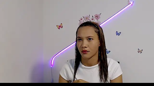 Snapshot of AMARYXS chatting on 11-12-25, 11:21 AMARYXS online show from 11-12-25, 11:21