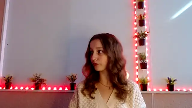 Snapshot of Curlyyy_Girl chatting on 11-10-25, 12:04 Curlyyy Girl online show from 11-10-25, 12:04