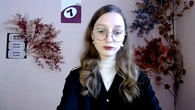 Snapshot of Curlyyy_Girl chatting on 11-13-25, 11:53 Curlyyy Girl online show from 11-13-25, 11:53