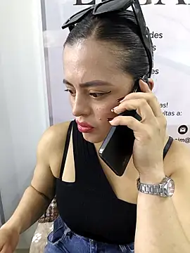 Snapshot of ALEJA__22 chatting on 12-15-25, 03:49 ALEJA 22 online show from 12-15-25, 03:49