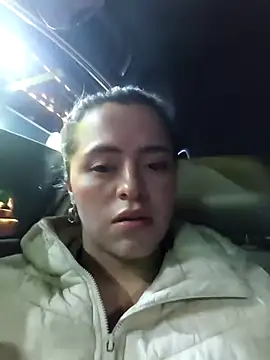 Snapshot of ALEJA__22 chatting on 12-18-25, 12:38 ALEJA 22 online show from 12-18-25, 12:38