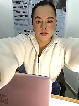 ALEJA  22 online show from 04-22-26, 12:07