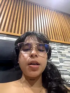  vaiolet owo online show from 11-09-25, 06:50