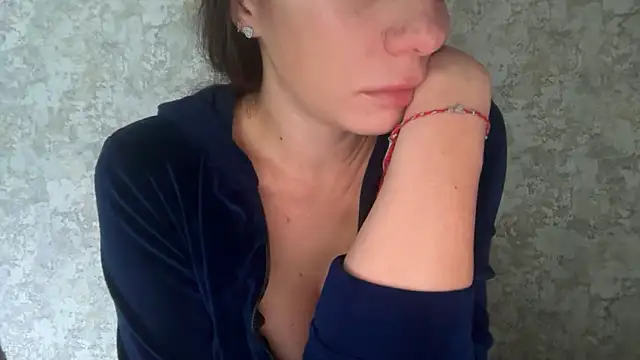 Angelinaa19 online show from 04-21-26, 08:31