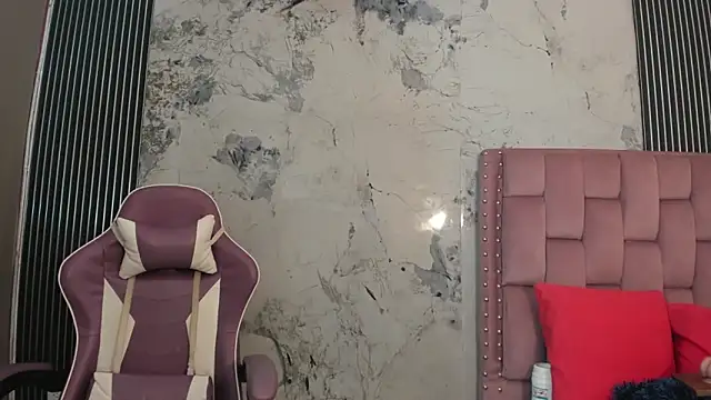 Snapshot of elena_wolff chatting on 01-07-26, 11:56 elena wolff online show from 01-07-26, 11:56