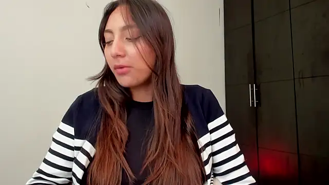LilyGarcia online show from 05-31-26, 06:42