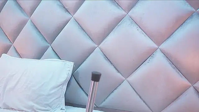 crystal gilton online show from 02-16-26, 07:10