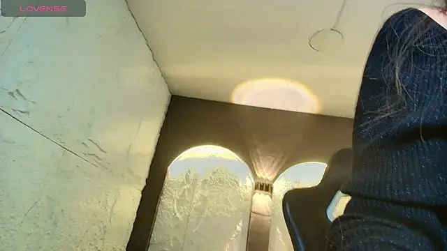 isabella  r online show from 02-16-26, 01:18