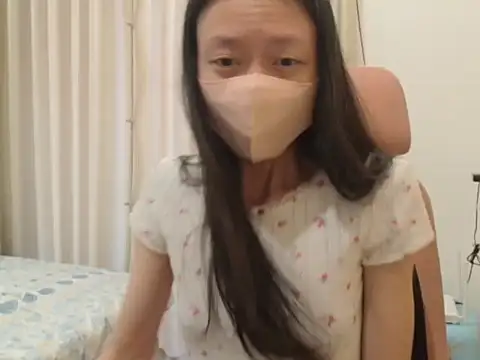 Lil-Cherries online show from 03-21-26, 06:40