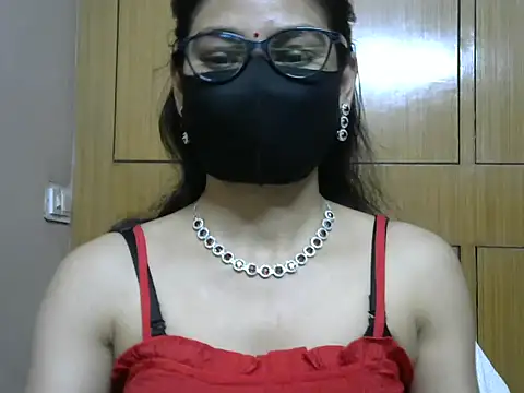 Fairy Pie online show from 03-05-26, 07:43