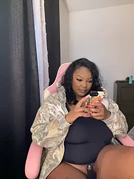 Fxncymuse online show from 04-29-26, 07:31