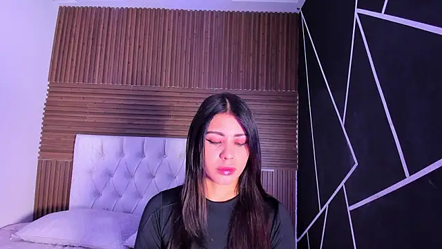 ZarinaWynne online show from 03-23-26, 01:15