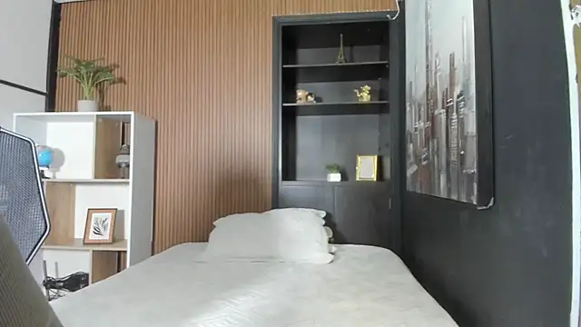 ZarinaWynne online show from 03-30-26, 05:03