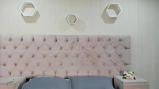 ZarinaWynne online show from 06-13-26, 12:58
