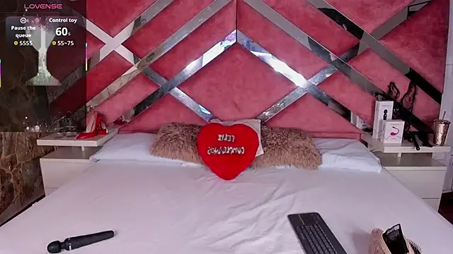 Lily Queen30 online show from 01-11-26, 08:36