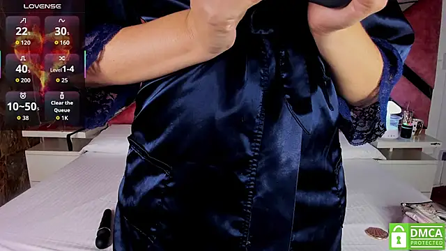 Lily Queen30 online show from 03-06-26, 08:27