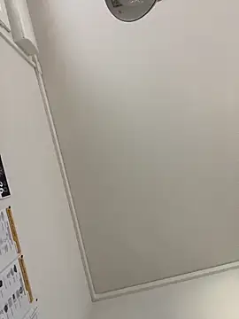 Snapshot of Guigui17000@xh chatting on 03-03-26, 09:04 Guigui17000xh online show from 03-03-26, 09:04