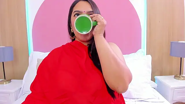 Snapshot of _Krishaa chatting on 11-11-25, 12:16 Krishaa online show from 11-11-25, 12:16