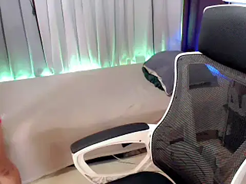 AvianaGoddess online show from 08-06-26, 05:31