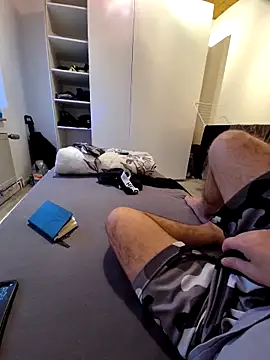 Snapshot of TirelessLot3 chatting on 03-05-26, 04:58 TirelessLot3 online show from 03-05-26, 04:58