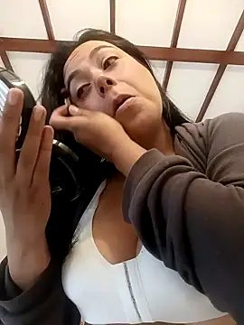 LorieFerrer online show from 02-04-25, 09:41