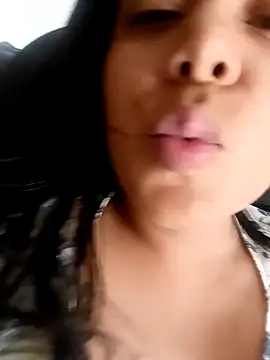 LorieFerrer online show from 02-08-25, 08:21