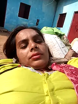 CUTE V SEXY online show from 11-10-25, 04:33